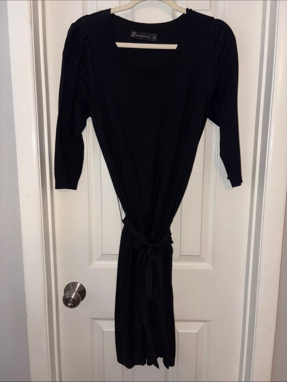 New York & Company Black Long Sleeve Knit Belted Sweater Dress M
